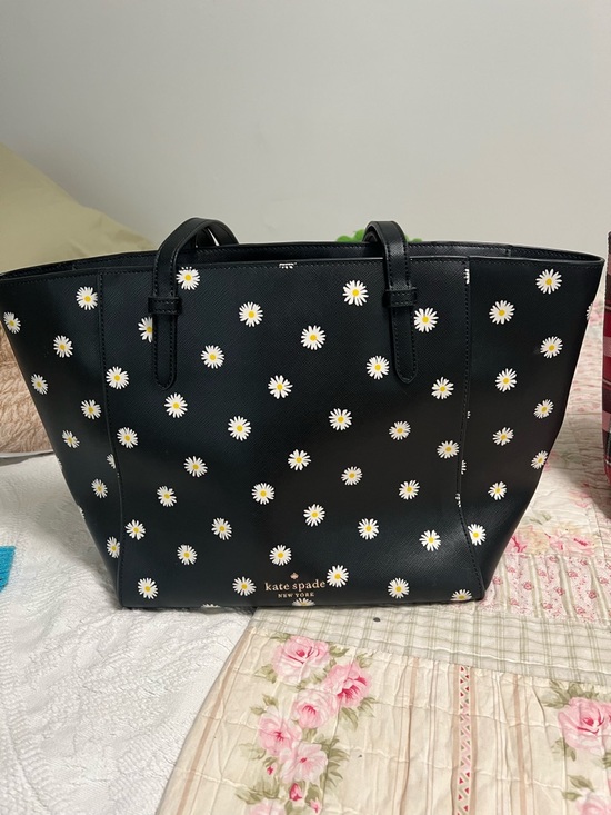 kate spade Handbags - kate spade Black Daisy Print Tote